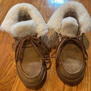 UGG Diara Cozy Chestnut Shearling Lined Moccasin Slippers Boots Size 7